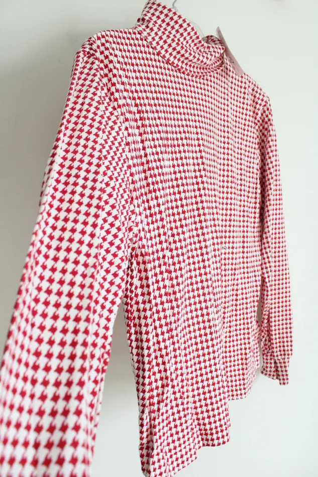 Hasting Smith Rings NEW Hasting Smith Red White Houndstooth Turtleneck Shirt S Petite