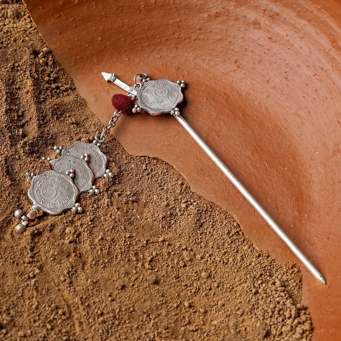 Teejh Earrings Teejh Dinara Coin Juda Stick