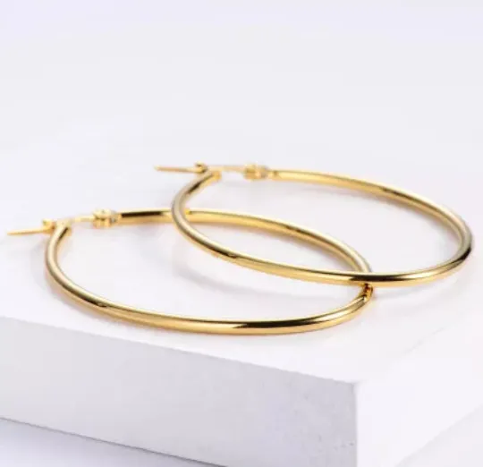 Jewelvers Earrings 18K GoldFilled Oval Hoop Earrings Jewelvers Earrings 18K GoldFilled Oval Hoop Earrings