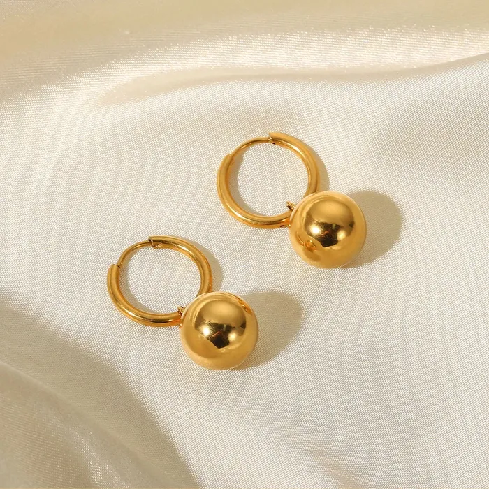 Jewelvers PreStyled Sets 18K GoldFilled Gold Ball Hoops Jewelvers PreStyled Sets 18K GoldFilled Gold Ball Hoops
