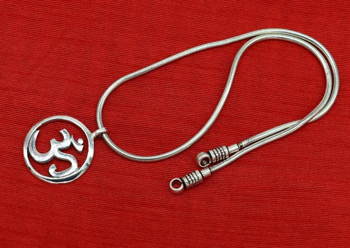 Necklaces TRIBAL ORNAMENTS 925 sterling silver handmade Hindu mantra Aum OM pendant amazing stylish unisex pendant locket personalized jewelry tribal jewelry ssp543