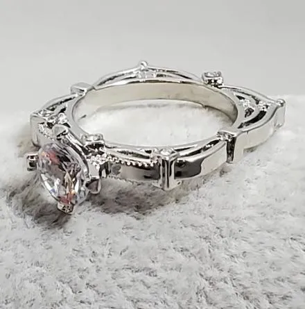 Rings R729 Silver Geometric Design Rhinestone Ring alice