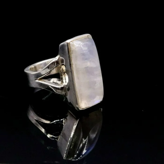 TRIBAL ORNAMENTS Amazing 925 silver anniversary wedding rainbow moonstone ring band gift sr108 Rings