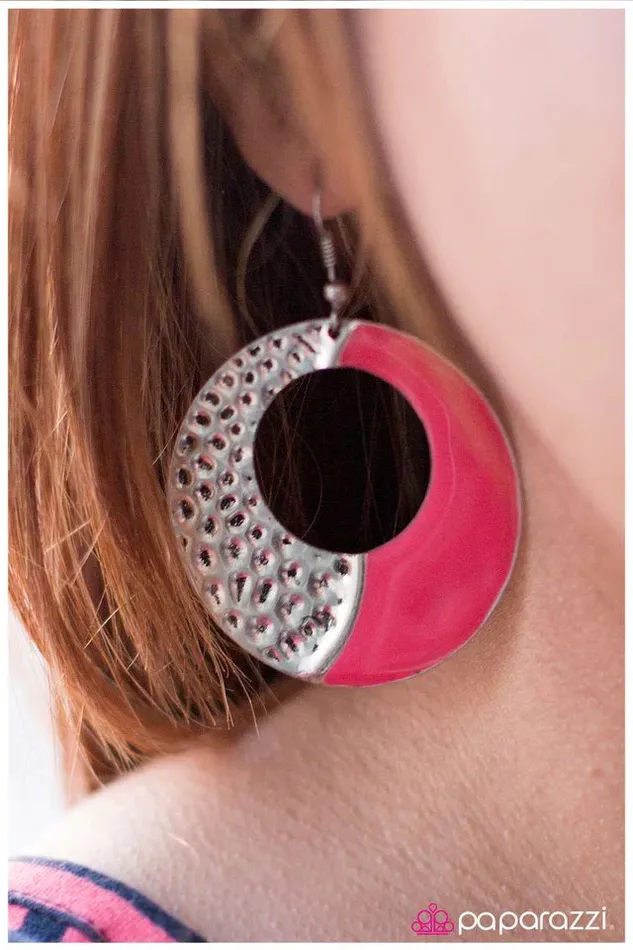 Earrings Paparazzi Jewelry Paparazzi Earring Divide and Conquer Pink