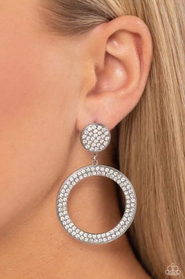 Earrings Paparazzi Jewelry Paparazzi Earring GLOW You Away White