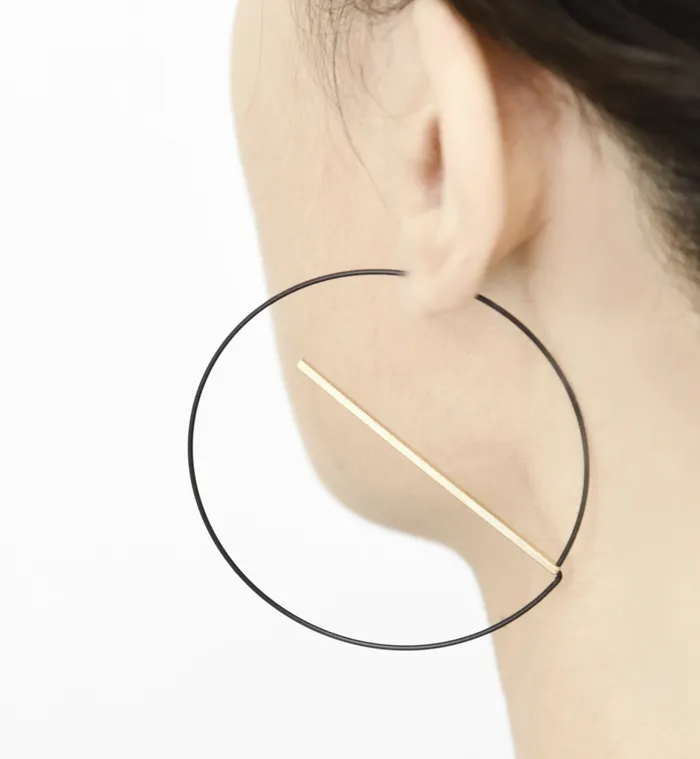 Earrings Pursuits Vanassa Chan Black And Gold Float Hoop Earrings