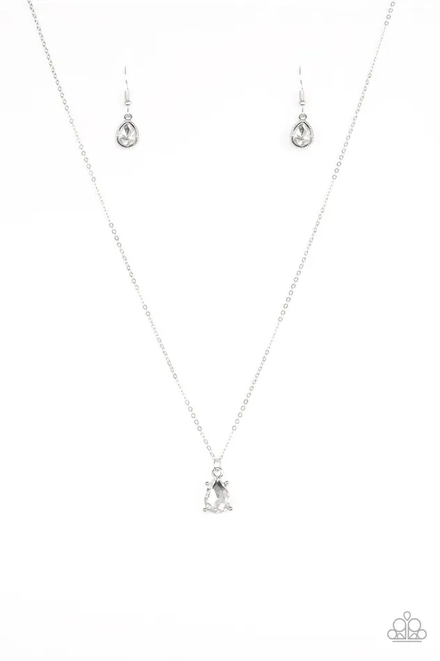 Necklaces Paparazzi Jewelry Paparazzi Necklace Classy Classicist White