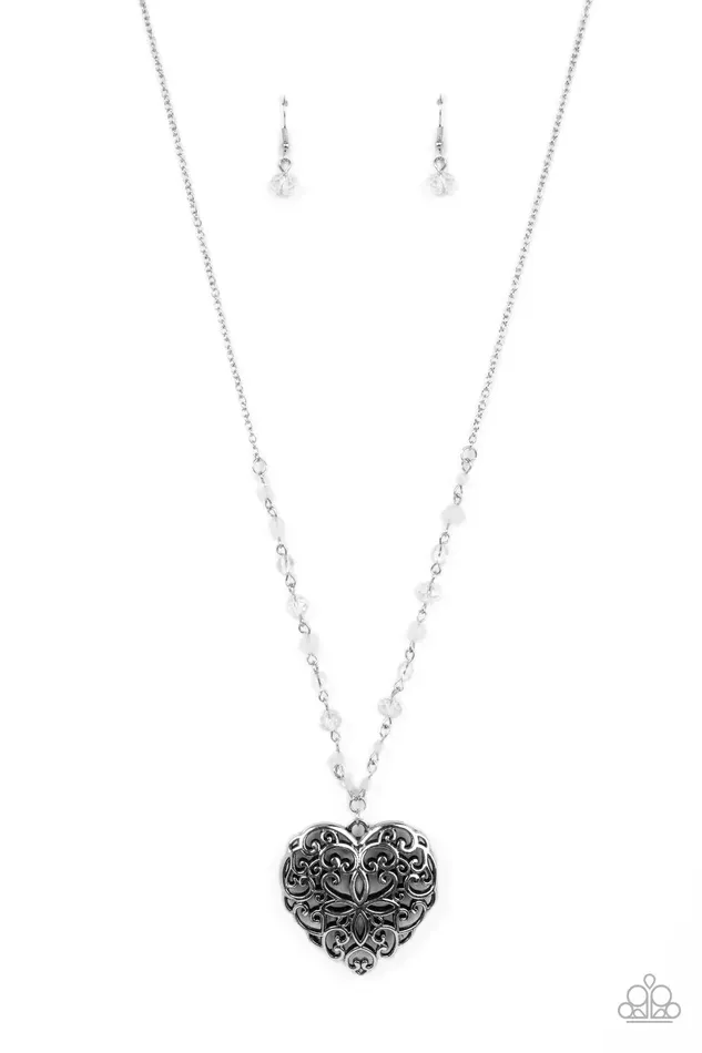 Necklaces Paparazzi Jewelry Paparazzi Necklace Doting Devotion White