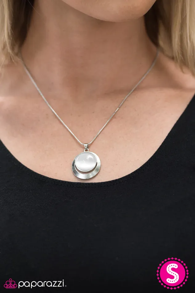 Necklaces Paparazzi Jewelry Paparazzi Necklace Lunar Eclipse White