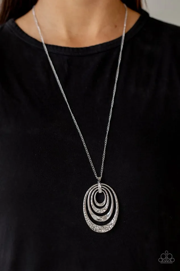 Necklaces Paparazzi Jewelry Paparazzi Necklace Renegade Ripples Silver