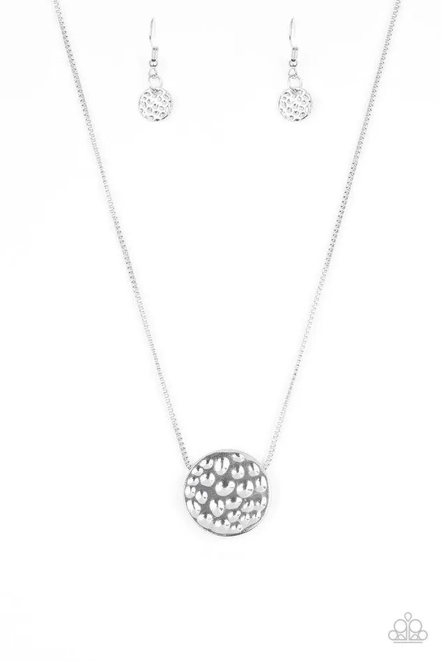 Necklaces Paparazzi Jewelry Paparazzi Necklace The BOLD Standard Silver