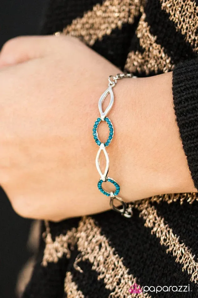 Paparazzi Bracelet Glitz and Glamor Blue Paparazzi Jewelry Bracelets