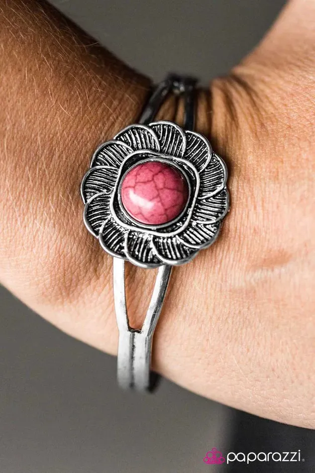 Paparazzi Bracelet Solar FLOWER Pink Paparazzi Jewelry Bracelets