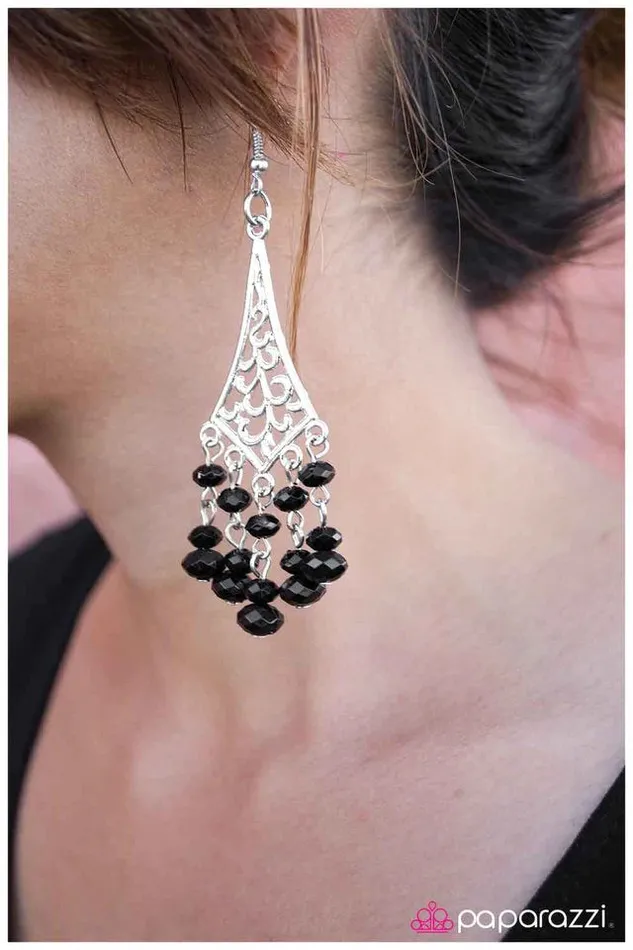 Paparazzi Earring Feeling Flirty Black Paparazzi Jewelry Earrings