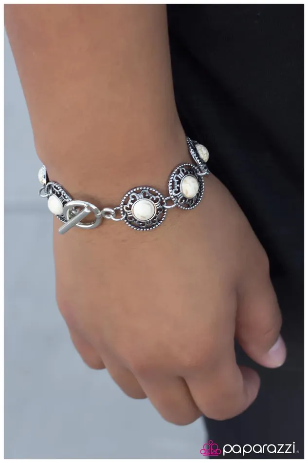 Paparazzi Jewelry Bracelets Paparazzi Bracelet Always In Fashion White