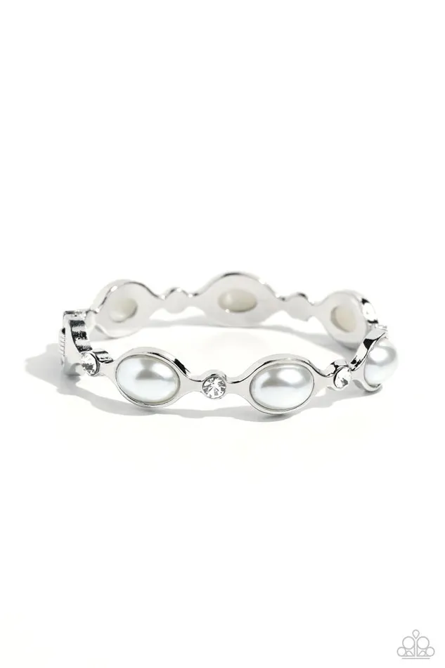 Paparazzi Jewelry Bracelets Paparazzi Bracelet Are You Gonna Be My PEARL White Paparazzi Jewelry Bracelets Paparazzi Bracelet Are You Gonna Be My PEARL White