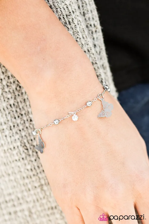 Paparazzi Jewelry Bracelets Paparazzi Bracelet Flutter Fashion White