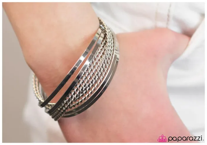 Paparazzi Jewelry Bracelets Paparazzi Bracelet Keep It Together Silver