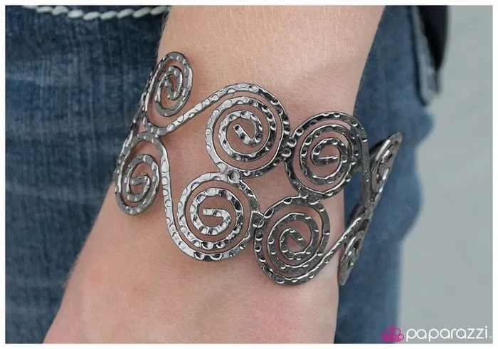 Paparazzi Jewelry Bracelets Paparazzi Bracelet Vagabond Black