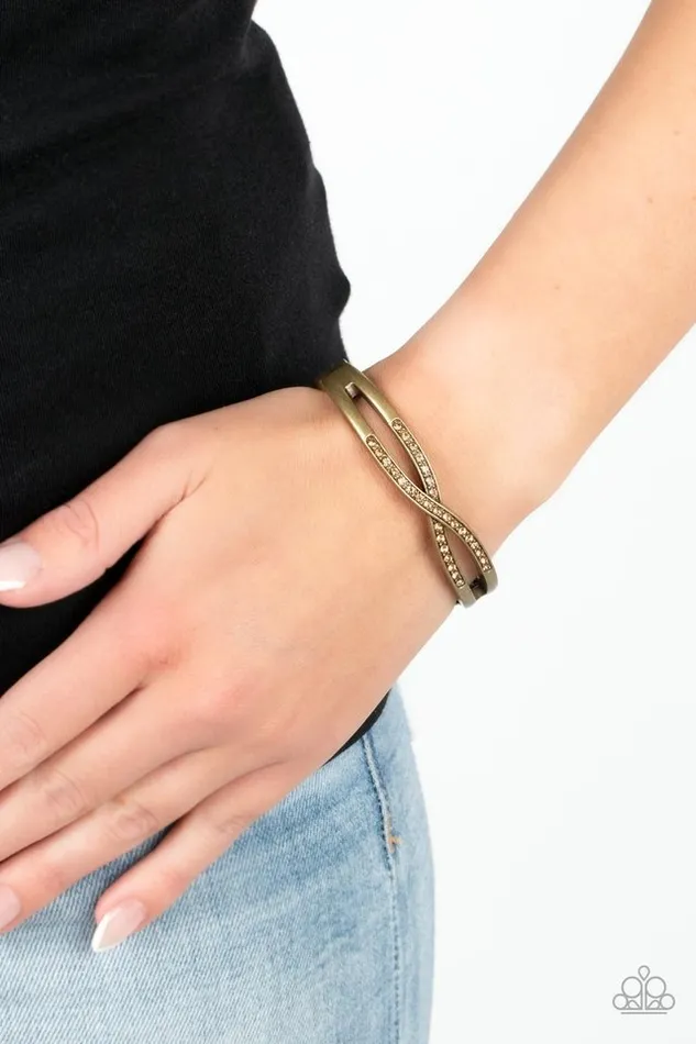 Paparazzi Jewelry Bracelets Paparazzi Bracelet Woven in Wealth Brass
