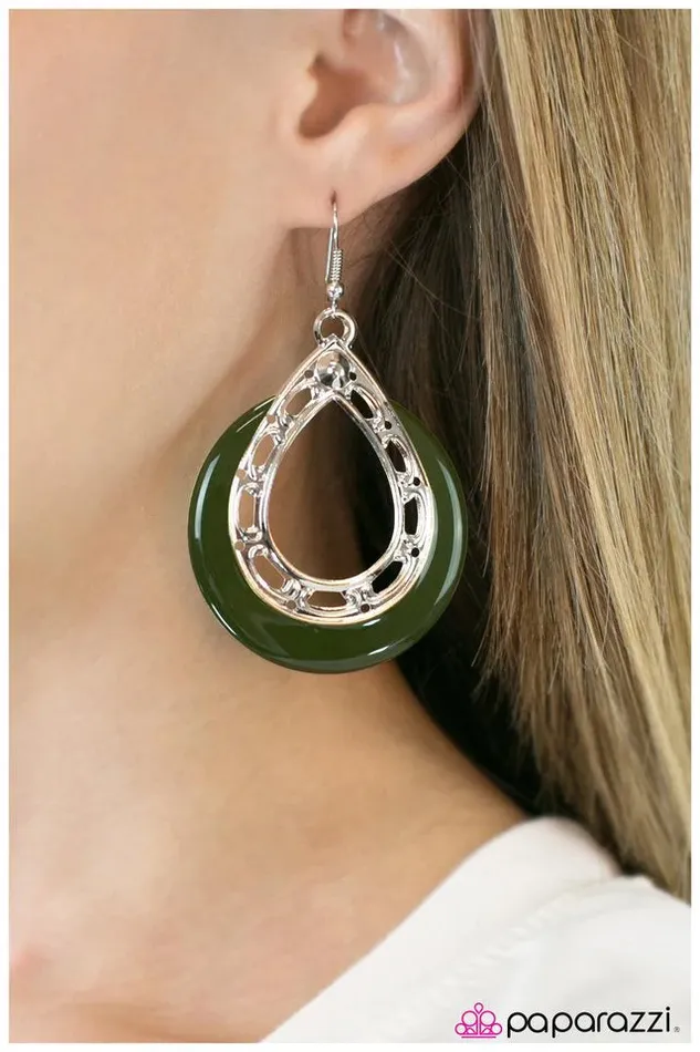Paparazzi Jewelry Earrings Paparazzi Earring Cut It Out Green