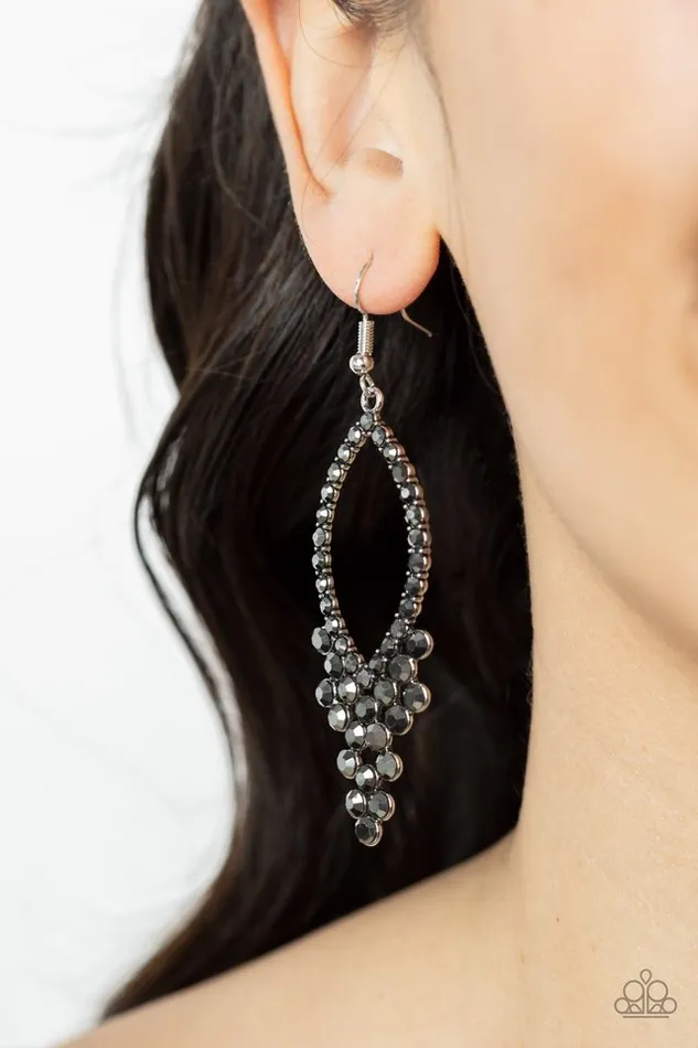 Paparazzi Jewelry Earrings Paparazzi Earring GLOWING off the Deep End Silver