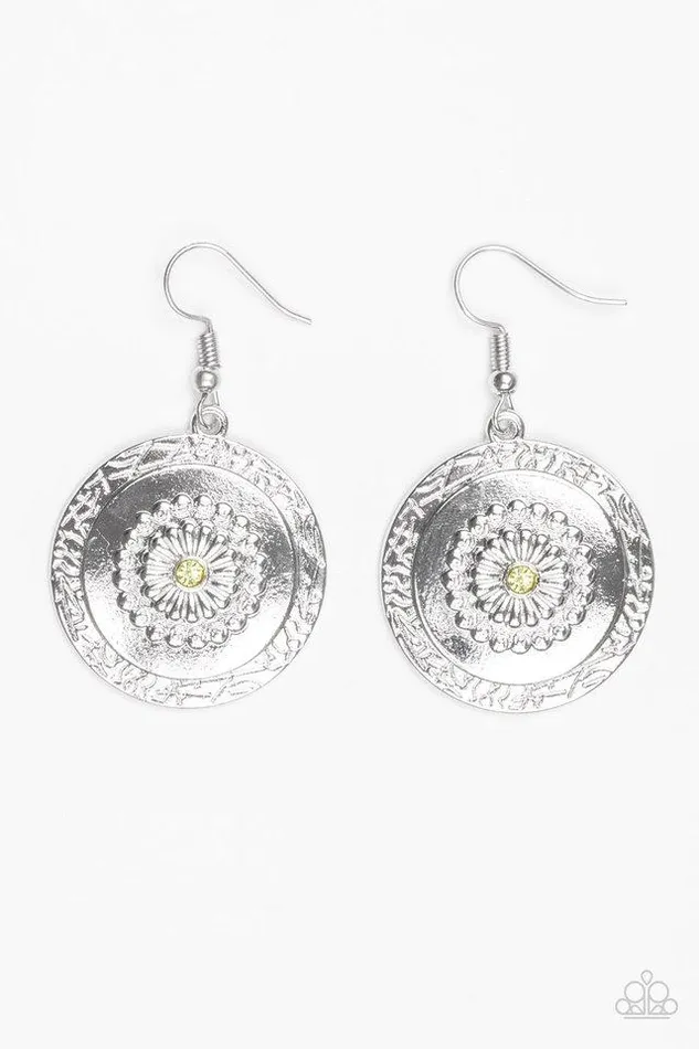 Paparazzi Jewelry Earrings Paparazzi Earring Peppy Poppy Yellow