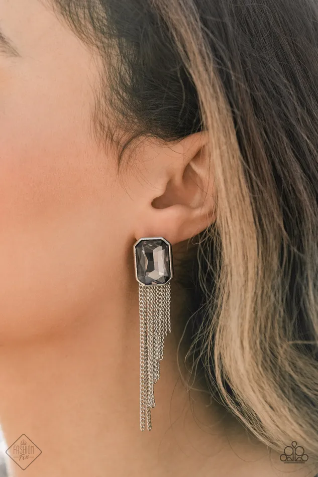 Paparazzi Jewelry Earrings Paparazzi Earring Save for a REIGNy Day Silver