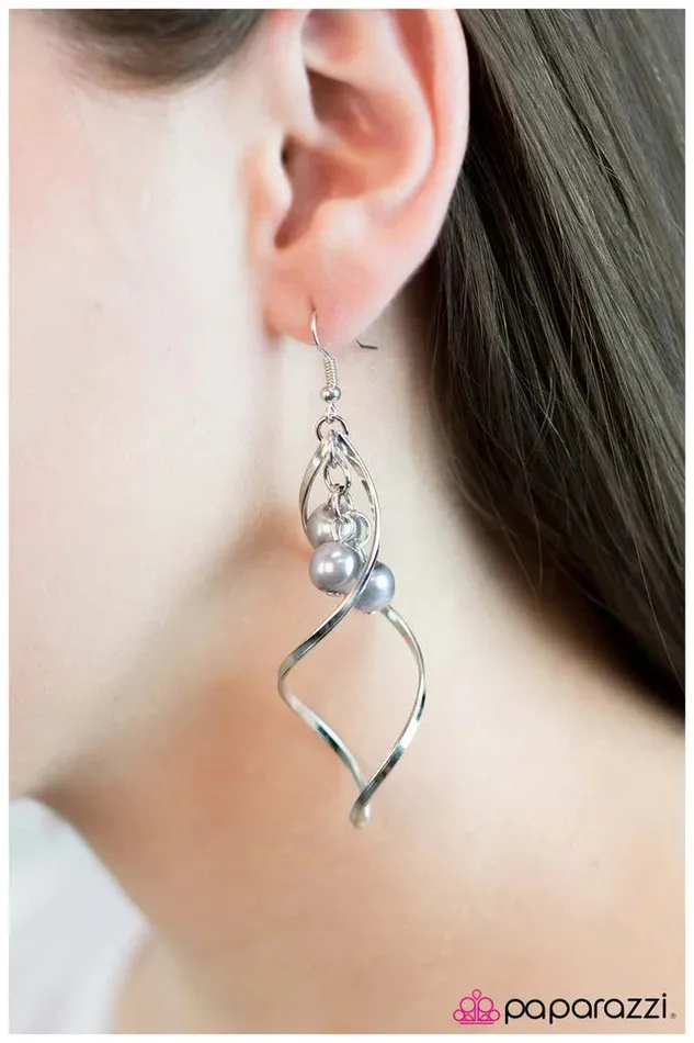 Paparazzi Jewelry Earrings Paparazzi Earring Suspended In Time Silver
