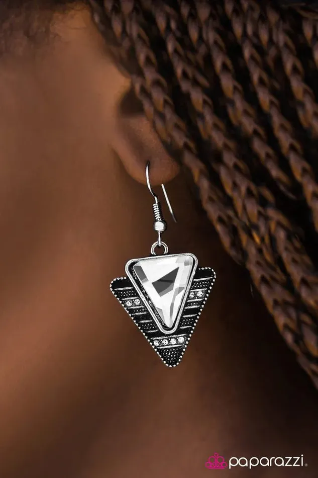 Paparazzi Jewelry Earrings Paparazzi Earring Treasures Of Egypt White