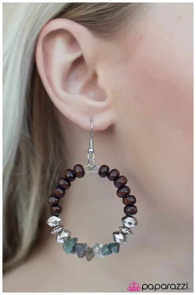 Paparazzi Jewelry Earrings Paparazzi Earring Twinkling Tranquility Green