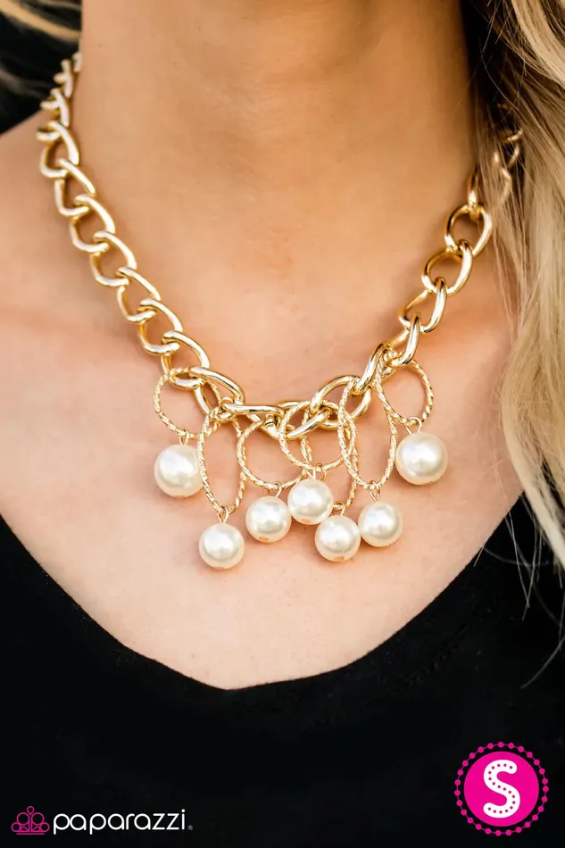 Paparazzi Jewelry Necklaces Paparazzi Necklace Classic Girl Gold