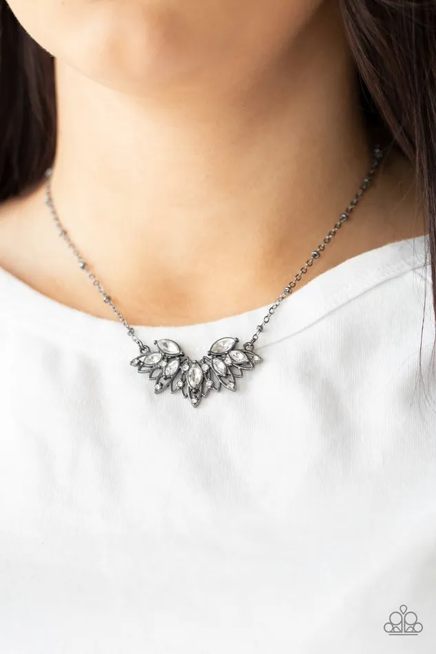 Paparazzi Jewelry Necklaces Paparazzi Necklace Deluxe Diadem Black