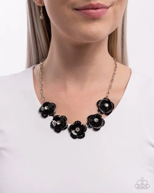 Paparazzi Jewelry Necklaces Paparazzi Necklace Flower Chain Black