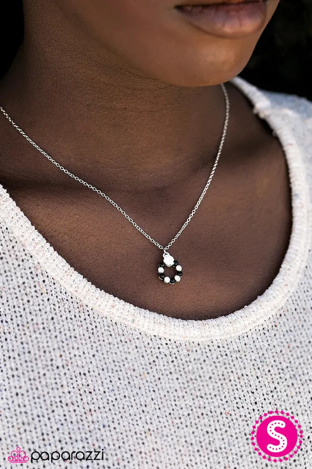 Paparazzi Jewelry Necklaces Paparazzi Necklace Hello Spring Black
