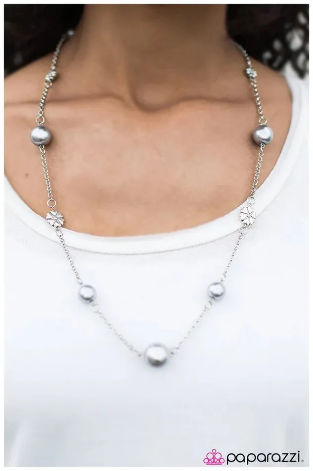 Paparazzi Jewelry Necklaces Paparazzi Necklace Living The Charmed Life Silver