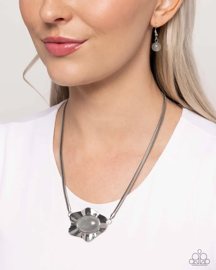 Paparazzi Jewelry Necklaces Paparazzi Necklace Sideways Shimmer Silver
