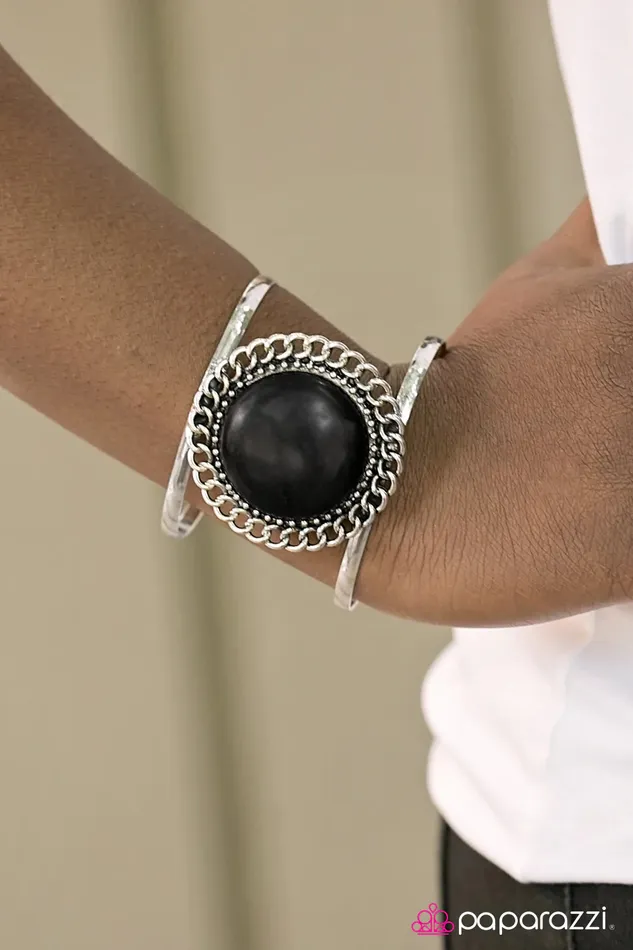 Paparazzi Jewelry Paparazzi Bracelet Mountains On My Mind Black Bracelets