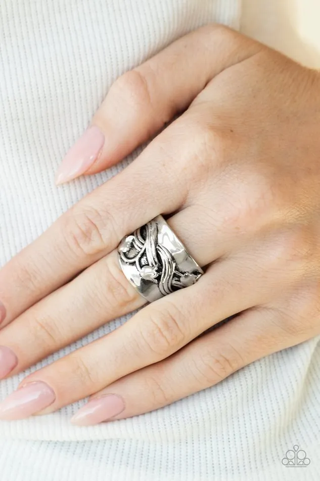 Paparazzi Jewelry Paparazzi Ring Follow The Tulips Silver Rings