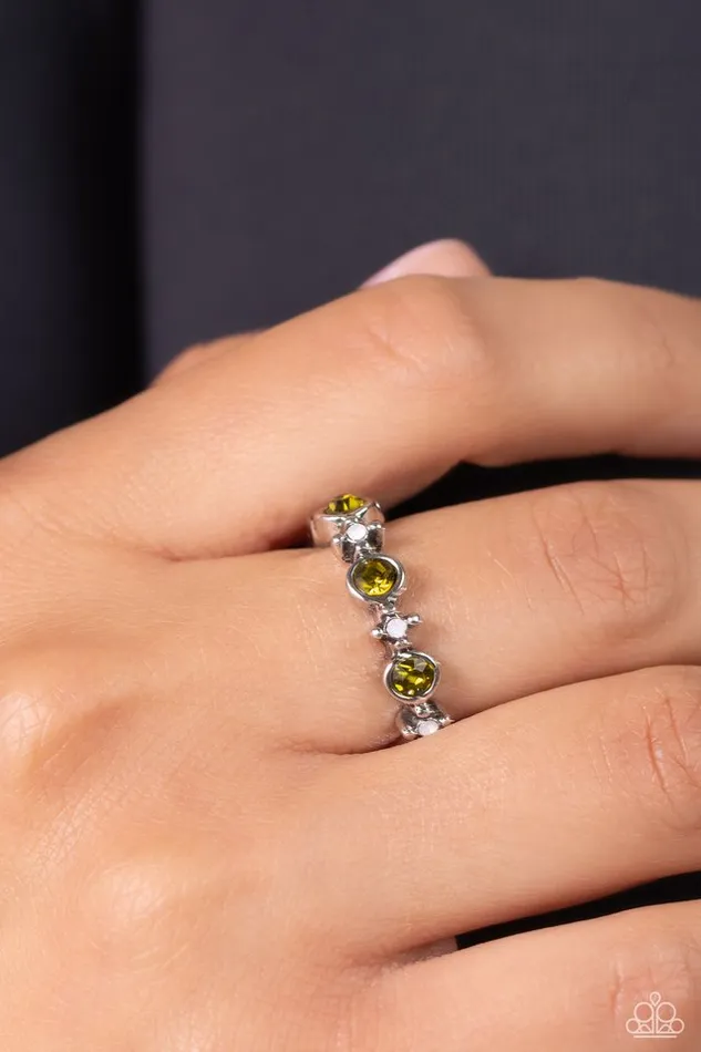 Paparazzi Jewelry Paparazzi Ring Modestly Modern Green Rings