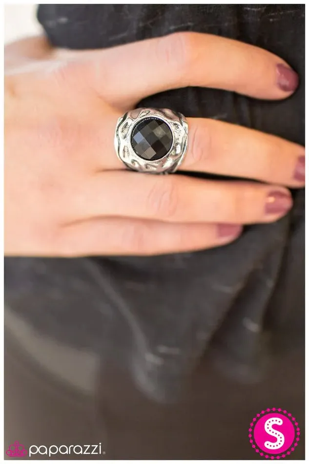Paparazzi Jewelry Paparazzi Ring The Dark Side Black Rings