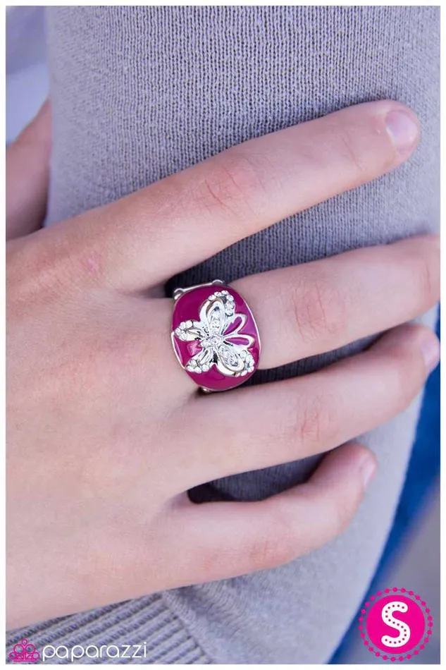 Paparazzi Jewelry Rings Paparazzi Ring Flirtatiously Fluttering Pink