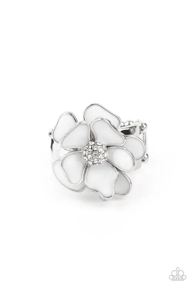 Paparazzi Jewelry Rings Paparazzi Ring Hibiscus Holiday White Paparazzi Jewelry Rings Paparazzi Ring Hibiscus Holiday White