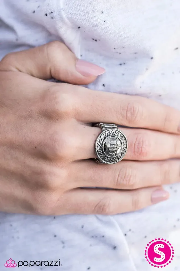 Paparazzi Jewelry Rings Paparazzi Ring Lookin Fierce Black