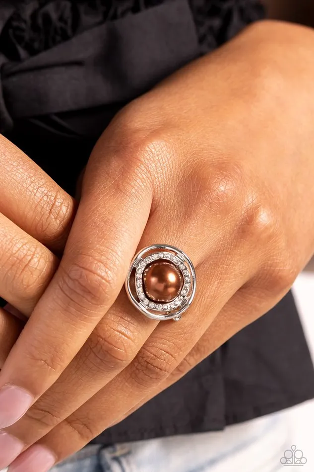Paparazzi Ring Chic Center Brown Paparazzi Jewelry Rings