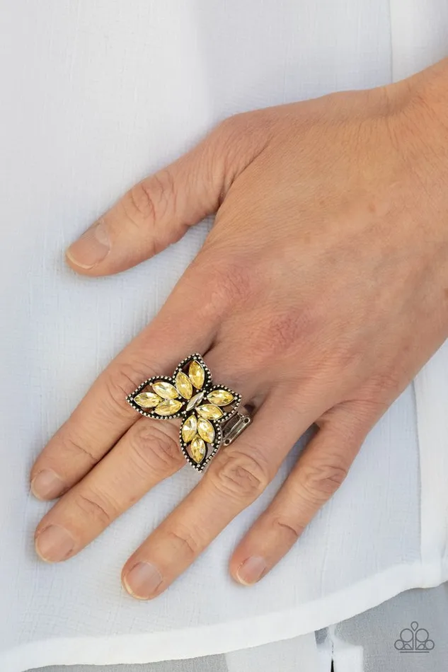 Rings Paparazzi Jewelry Paparazzi Ring Fluttering Fashionista Yellow