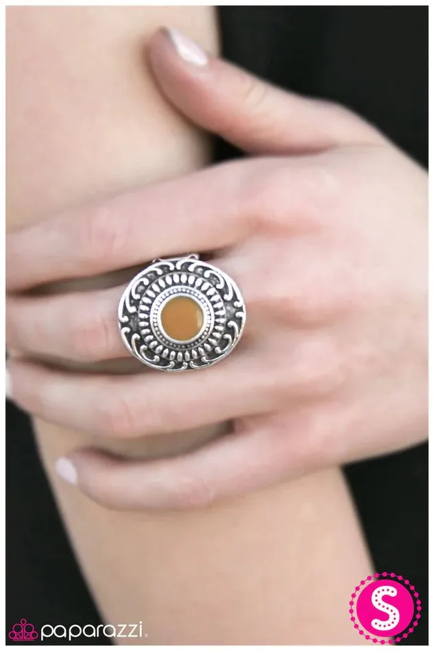 Rings Paparazzi Jewelry Paparazzi Ring Just Smile and Wave Brown